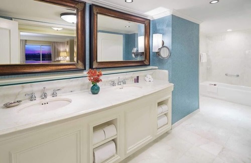 Florida Central Atlantic Coast Hotel | 2 Connecting Suites at a 5⭐️ Hotel