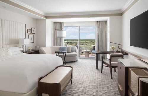 Florida Central Atlantic Coast Hotel | 2 Connecting Suites at a 5⭐️ Hotel