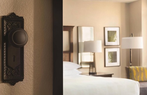 Historic District - North Hotel | 2 Connecting Suites at a 4⭐️ Hotel
