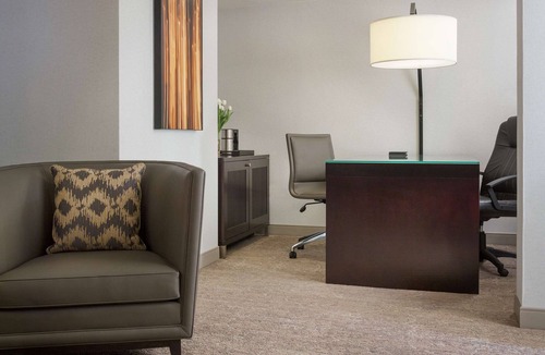 Burlingame Hotel | 2 Connecting Suites at a 4⭐️ Hotel