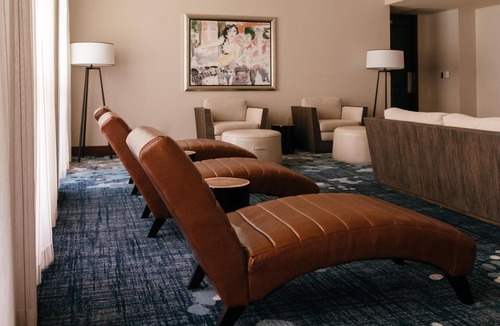 Lost Pines Hotel | 2 Connecting Suites at a 4⭐️ Hotel