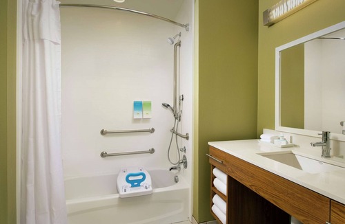 Lyndon Apartment | 2 Connecting Suites at a Hotel