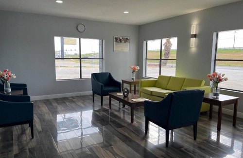 Arena District Hotel | 2 Convenient Studios Near Riverwalk w/Kitchenette, Perfect for Extended Stays