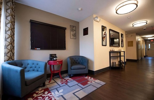 Warrenville Hotel | 2 Convenient Suites with Private Kitchens! Pets Allowed! Near Centennial Beach!