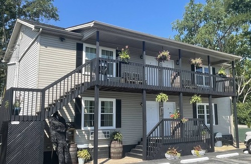 Clay City Hotel | ~ 2 ~ Cost Effective Inn Close To Red River Gorge