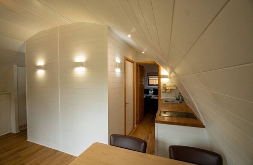 Saffron Walden Cabin | 2 Cosy Cabin at 15th C Pub