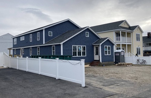 Seabrook Cottage | 2 Cottages sleeps 16 (7+BR/ 4 Full BTHs) - 3BR/2BTH & 4+BR/2BTH - Full AC
