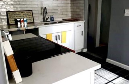 Central Oklahoma City Cottage | 2 Cute Cottage - 2 bedroom with WiFi and AC in lovely Oklahoma City