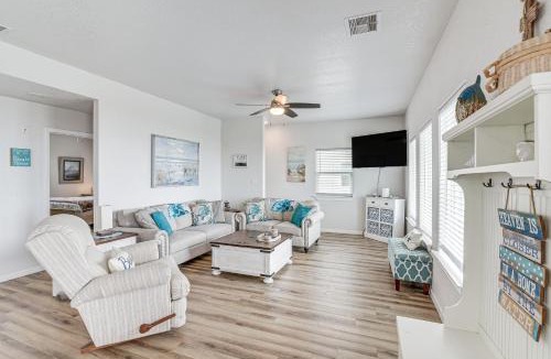 Freeport House | 2 Decks, Patio & Views: Beachfront Texas Retreat