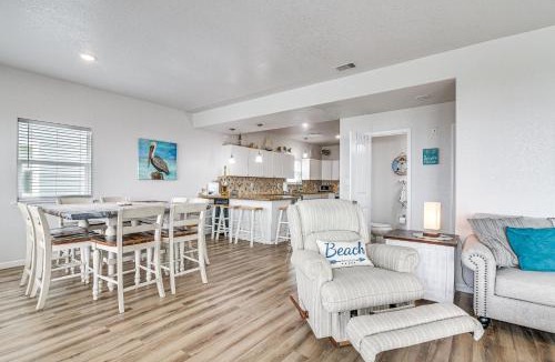 Freeport House | 2 Decks, Patio & Views: Beachfront Texas Retreat