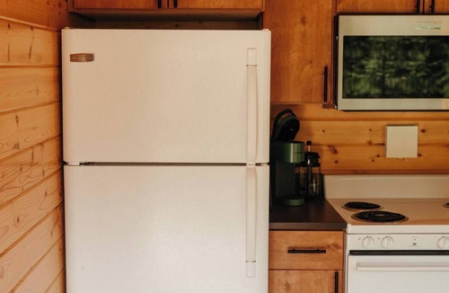 Lakeside Apartment | 2 Deluxe Queen Bedrooms, 1 Bath with Full Kitchen and Washer/Dryer just 5 minutes from Flathead Lake and Lakeside, MT