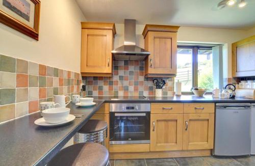 Trefeglwys Apartment | 2 Derw Cottages