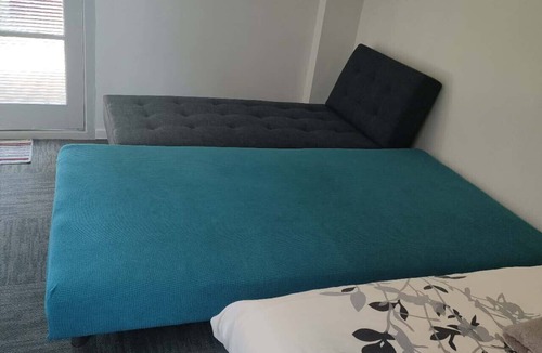 Epsom House | 2 Double Bed including 1 double sofa bed Studio, 7a Rangiatea Road, Epsom