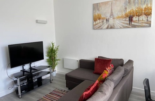 Great Linford Apartment | 2 Double Bedroom Flat - At the Atrium MK