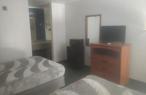 Livingston Apartment | 2 Double Beds Hotel Studio 107