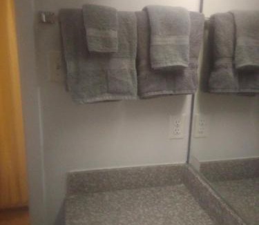 Livingston Apartment | 2 Double Beds Hotel Studio 133