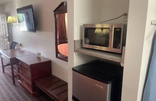 Hawkinsville Hotel | 2 Double Beds Smoking
