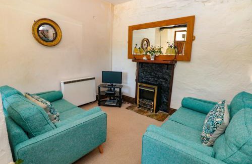 Burgh Island House | 2 Easton Barn