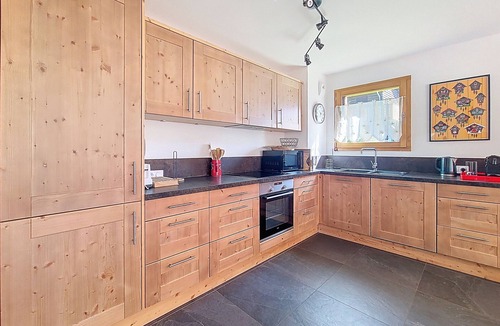 Praz-sur-Arly Apartment | 2 EDEN004 - Beautiful 4 rooms with open views and 2 steps from the center