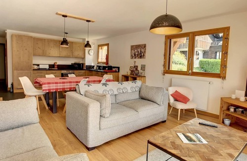 Praz-sur-Arly Apartment | 2 EDEN004 - Beautiful 4 rooms with open views and 2 steps from the center