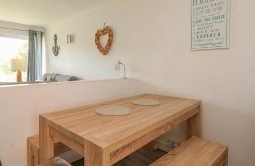 Mawgan Porth Apartment | 2 Europa Court