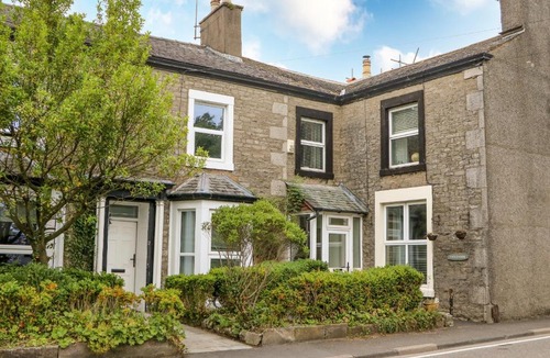 Burton House | 2 Fern Terrace