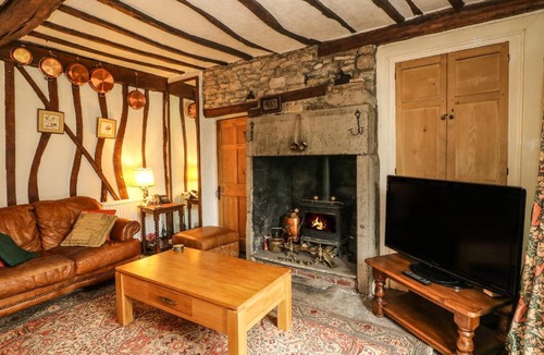 Burton House | 2 Fern Terrace