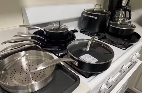 Corey Hill Apartment | 2 FREE parking spots- In unit washer/dryer