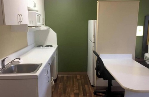North Greece Apartment | 2 Full Beds | Non-Smoking, Kitchen