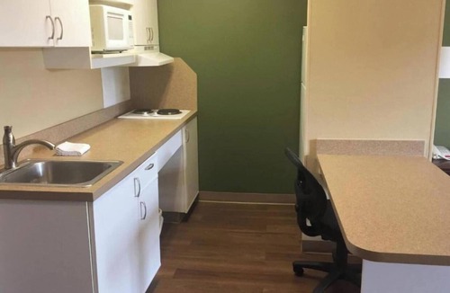 North Greece Apartment | 2 Full Beds | Non-Smoking, Kitchen