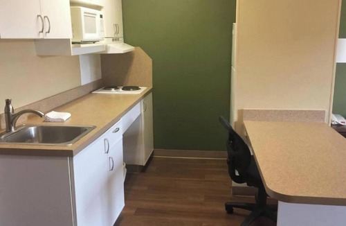 Rochester Apartment | 2 Full Beds | Non-Smoking, Kitchen