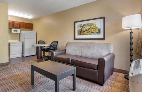 Secret Cove Apartment | 2 Full Beds | Suite, Non-Smoking, Kitchen
