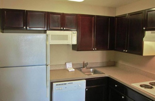 Secret Cove Apartment | 2 Full Beds | Suite, Non-Smoking, Kitchen