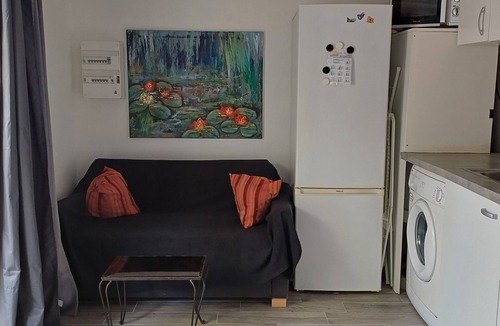 Nieul-sur-Mer Apartment | 2* furnished studio - La Maison aux Mille Roses