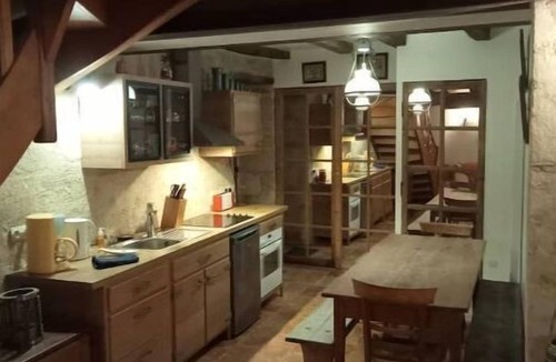 Doue-la-Fontaine House | 2 Gîtes in Doué town center, 15 people maximum