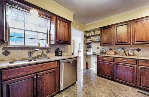 Las Colinas House | 2 Game rooms, Hot tub, Heated Pool, much More!