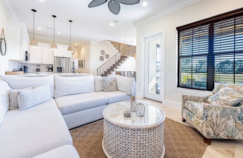 Villa Lago House | 2 Golf Carts ~ Golf Course Views ~ Community Pool