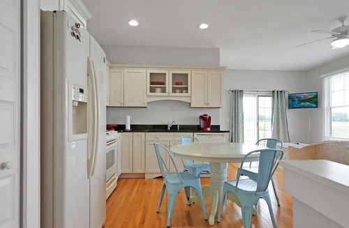 Ottawa House | 2 Great Loop West - River Resort Cottage Community in Starved Rock Country