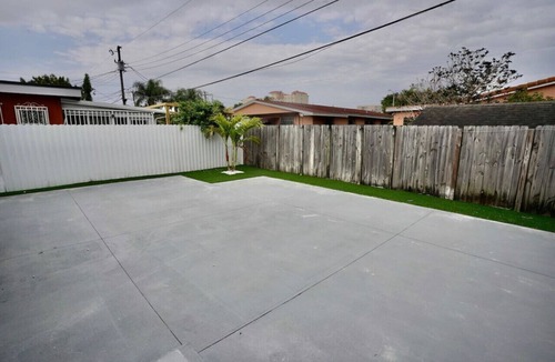 West Little Havana Apartment | 2 Guest, 5 minutes to everything in Miami