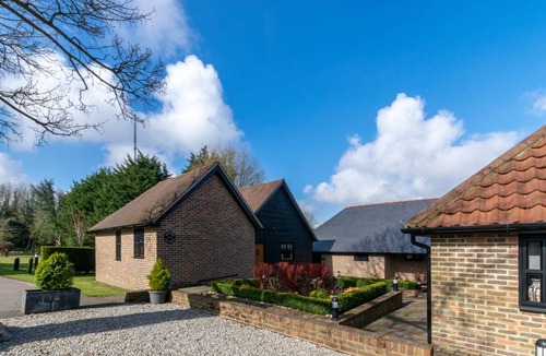 Stansted Cottage | 2 Hilltop Cottages