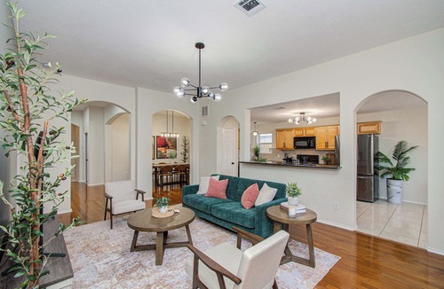 Clodine House | 2 Homes 8BR (sleeps 18) Game Room & Backyards