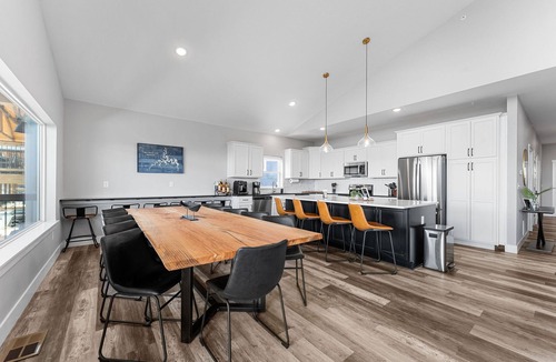 Indian Point House | 2 Homes Lakeview Hot Tubs Sauna Sleeps 56