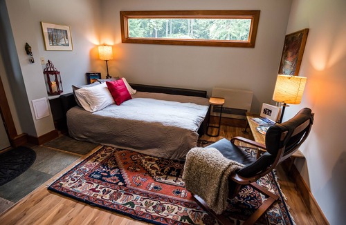 Moretown House | 2 homes, luxury and serenity close to Vt's premier skiing, hiking & gourmet food