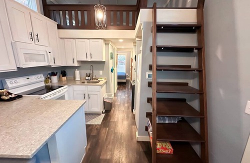 Mentone Cabin | 2 Homes Mentone Getaway | Riverfront & Near Parks
