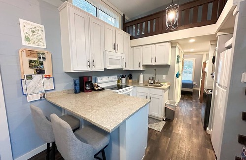 Mentone Cabin | 2 Homes Mentone Getaway | Riverfront & Near Parks