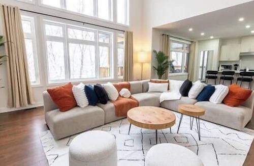 Dwight House | 2 Hot Tubs+Sauna+Games-Northern Lights & Horizons