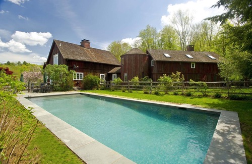 Washington Depot House | 2 Hrs NYC-Best Town, Shopping, Restaurants! HeatedPool, GasBBQ 4FPs, PoshPadsCT,