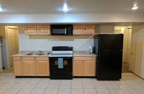 Rexburg Apartment | 2 King Beds - 2 bedrooms - Basement Apt w/Kitchen