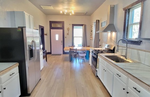 Denver Heights House | 2 King beds only 2 miles to DT and Riverwalk Private Home