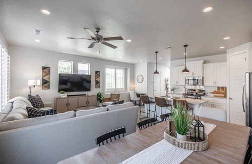 St. George Villa | 2 King En Suites - 3BR on 18th w/Fire Pit + Loft